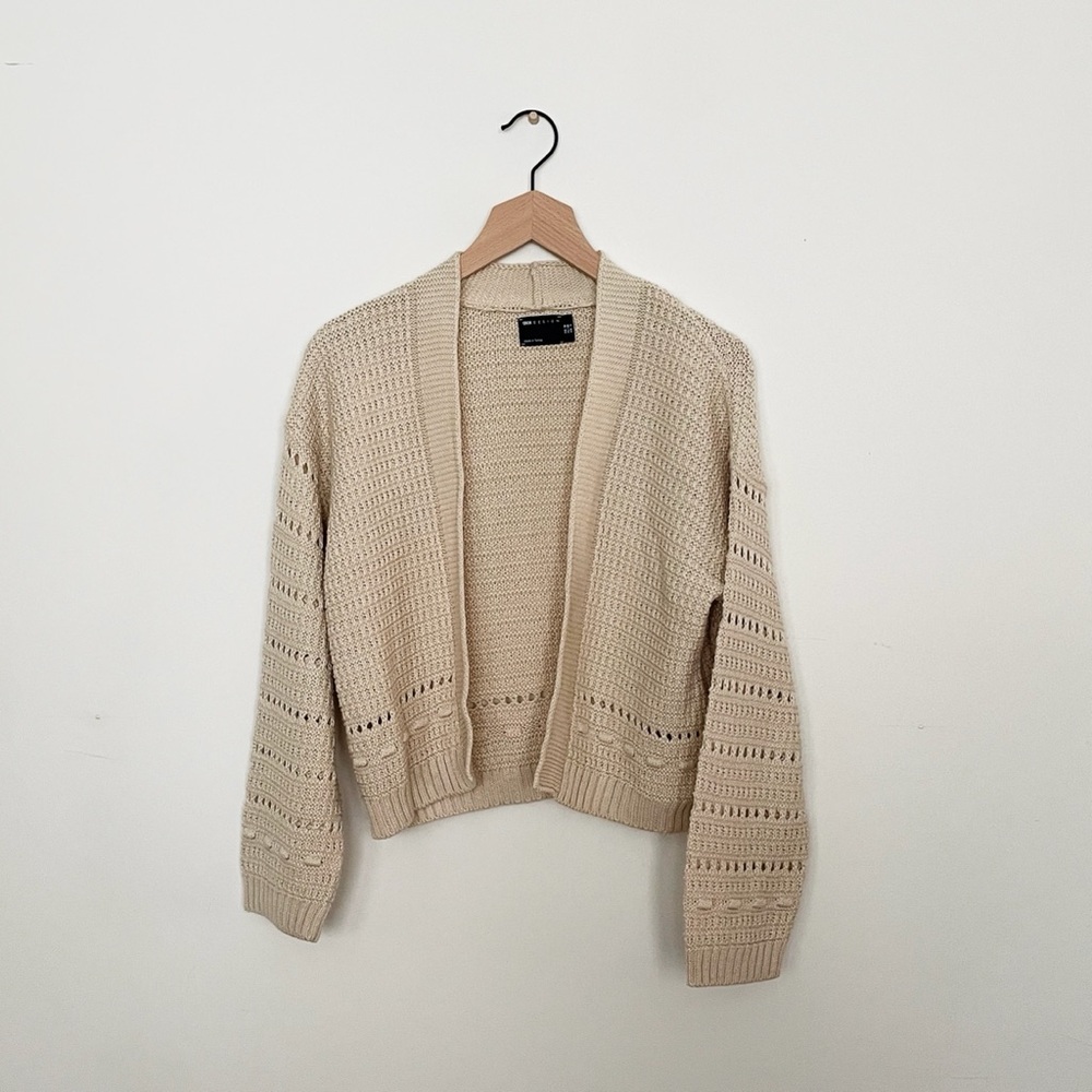 ASOS Design Crochet Stitch Cropped Open Cardigan in Cream Cotton Size 6 - Picture 5 of 8
